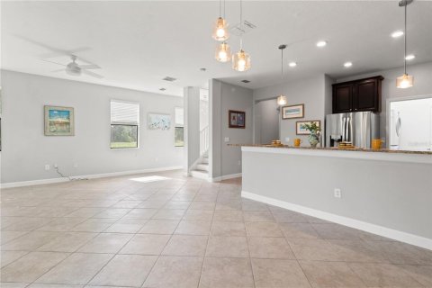 Townhouse in Wesley Chapel, Florida 3 bedrooms, 167.32 sq.m. № 2110548 - photo 14