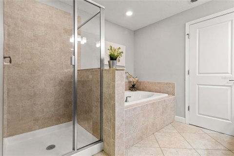 Townhouse in Wesley Chapel, Florida 3 bedrooms, 167.32 sq.m. № 2110548 - photo 28