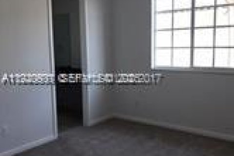 Touwnhouse à louer à Miramar, Floride: 3 chambres, 159.79 m2 № 1982032 - photo 7