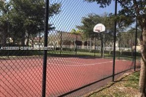 Touwnhouse à louer à Miramar, Floride: 3 chambres, 159.79 m2 № 1982032 - photo 16