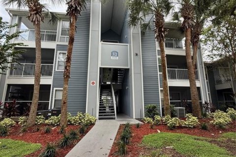 Condominio en alquiler en Lake Mary, Florida, 1 dormitorio, 65.12 m2 № 1913956 - foto 1