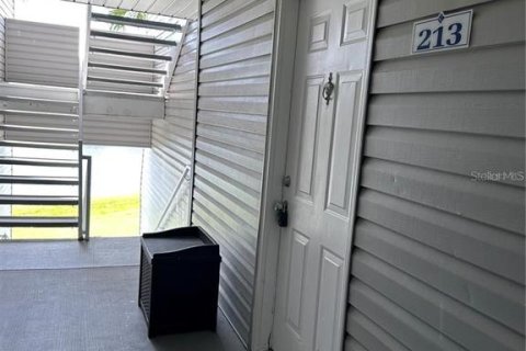 Condominio en alquiler en Lake Mary, Florida, 1 dormitorio, 65.12 m2 № 1913956 - foto 3