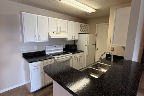 Condominio en alquiler en Lake Mary, Florida, 1 dormitorio, 65.12 m2 № 1913956 - foto 6