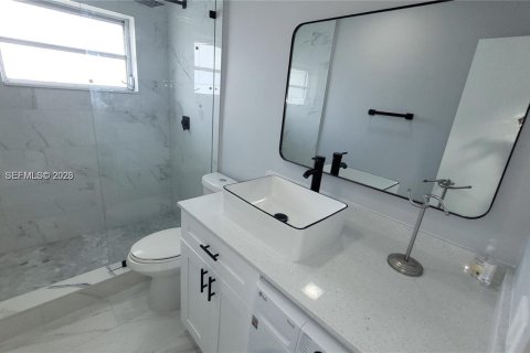 Condominio en venta en Hallandale Beach, Florida, 1 dormitorio, 53.42 m2 № 2146104 - foto 14