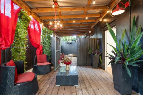 Immobilier commercial à vendre à Miami, Floride № 1953794 - photo 5