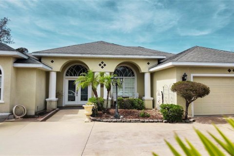 Villa ou maison à vendre à Palm Coast, Floride: 3 chambres, 188.5 m2 № 1620994 - photo 2