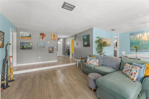 Casa en venta en Winter Park, Florida, 4 dormitorios, 204.38 m2 № 1914507 - foto 30