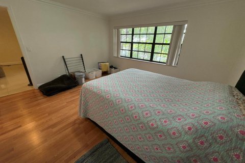 Condo in Deerfield Beach, Florida, 2 bedrooms  № 2185035 - photo 16