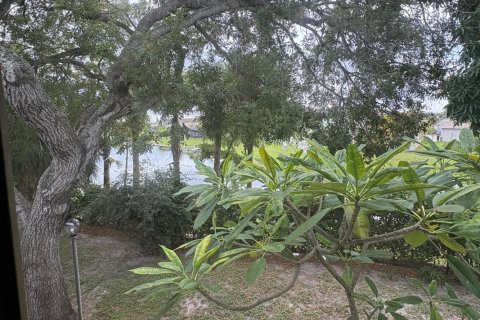 Condo in Deerfield Beach, Florida, 2 bedrooms  № 2185035 - photo 12