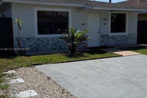 Casa en venta en Hollywood, Florida, 3 dormitorios № 2057594 - foto 2