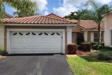 Купить виллу или дом в Плантация, Флорида 4 спальни, 196.58м2, № 1934376 - фото 1