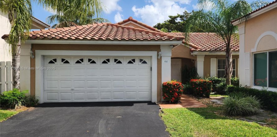 House in Plantation, Florida 4 bedrooms, 196.58 sq.m. № 1934376