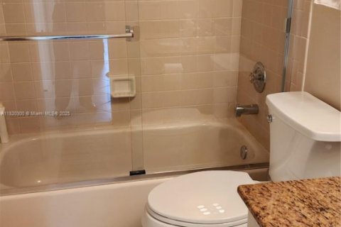 Купить виллу или дом в Плантация, Флорида 4 спальни, 196.58м2, № 1934376 - фото 21