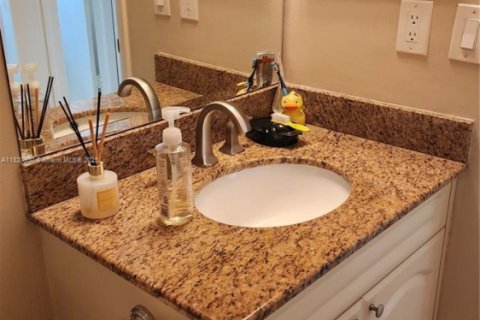 Купить виллу или дом в Плантация, Флорида 4 спальни, 196.58м2, № 1934376 - фото 22