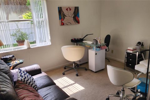 Купить виллу или дом в Плантация, Флорида 4 спальни, 196.58м2, № 1934376 - фото 24