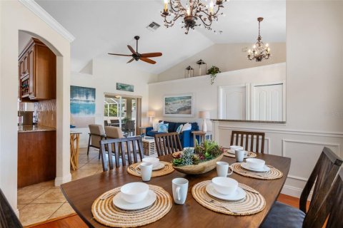 House in Englewood, Florida 4 bedrooms, 189.61 sq.m. № 1355756 - photo 16