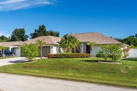 House in Englewood, Florida 4 bedrooms, 189.61 sq.m. № 1355756 - photo 3