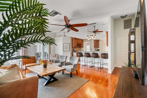 House in Englewood, Florida 4 bedrooms, 189.61 sq.m. № 1355756 - photo 6