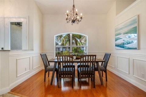House in Englewood, Florida 4 bedrooms, 189.61 sq.m. № 1355756 - photo 15