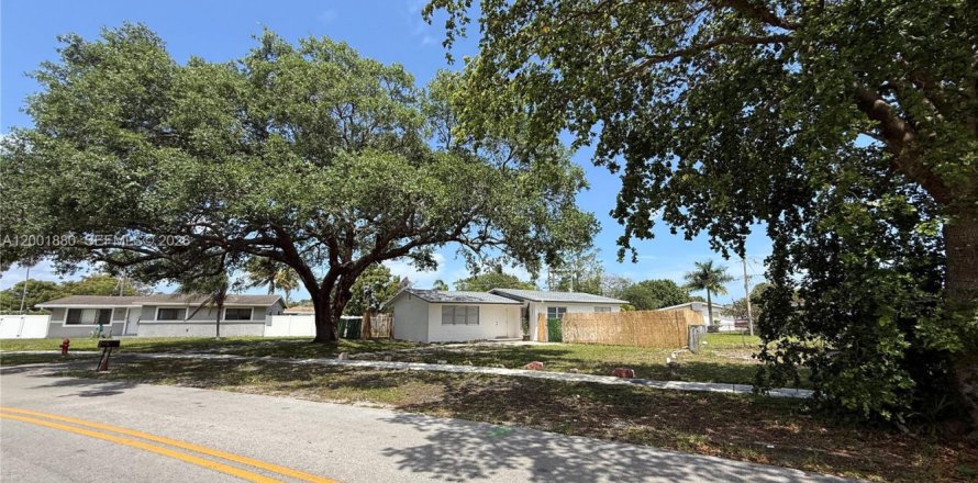 Villa ou maison à Fort Lauderdale, Floride 3 chambres, 116.31 m2 № 2070778