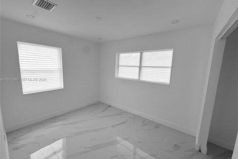 Villa ou maison à vendre à Fort Lauderdale, Floride: 3 chambres, 116.31 m2 № 2070778 - photo 23
