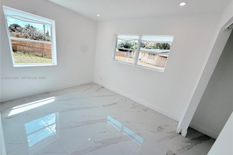 Villa ou maison à vendre à Fort Lauderdale, Floride: 3 chambres, 116.31 m2 № 2070778 - photo 28