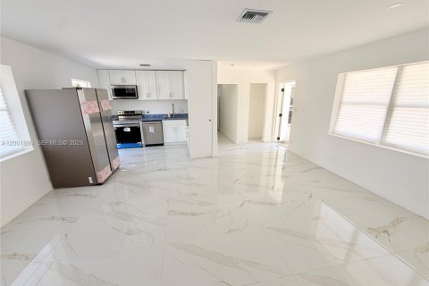Villa ou maison à vendre à Fort Lauderdale, Floride: 3 chambres, 116.31 m2 № 2070778 - photo 7