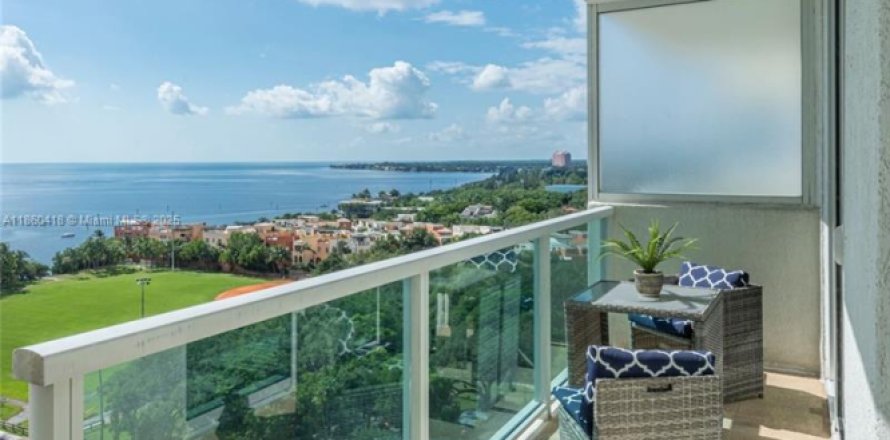 Condominio en Miami, Florida, 1 dormitorio № 1887710