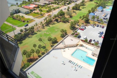 Condo in Daytona Beach, Florida, 2 bedrooms  № 1916386 - photo 3