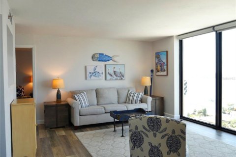 Condo in Daytona Beach, Florida, 2 bedrooms  № 1916386 - photo 7
