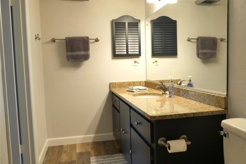 Condo in Daytona Beach, Florida, 2 bedrooms  № 1916386 - photo 27