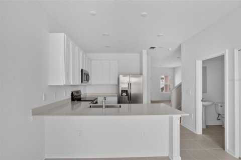 Touwnhouse à vendre à Kissimmee, Floride: 3 chambres, 170.38 m2 № 2423985 - photo 11