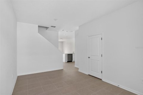 Touwnhouse à vendre à Kissimmee, Floride: 3 chambres, 170.38 m2 № 2423985 - photo 5