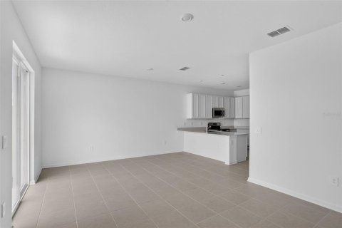 Touwnhouse à vendre à Kissimmee, Floride: 3 chambres, 170.38 m2 № 2423985 - photo 14