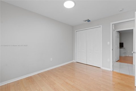 Купить виллу или дом в Майами, Флорида 4 спальни, 135.27м2, № 1948248 - фото 14