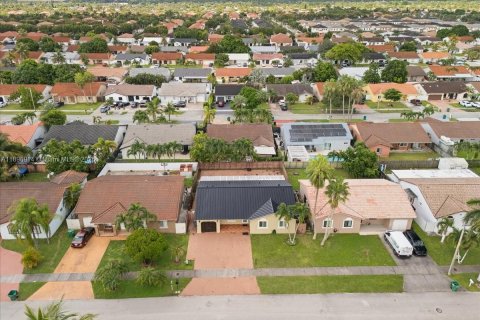 Купить виллу или дом в Майами, Флорида 4 спальни, 135.27м2, № 1948248 - фото 1