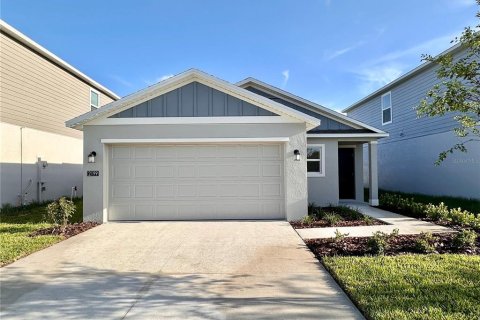 House in Winter Haven, Florida 3 bedrooms, 132.76 sq.m. № 1916508 - photo 1