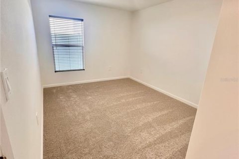 House in Winter Haven, Florida 3 bedrooms, 132.76 sq.m. № 1916508 - photo 9