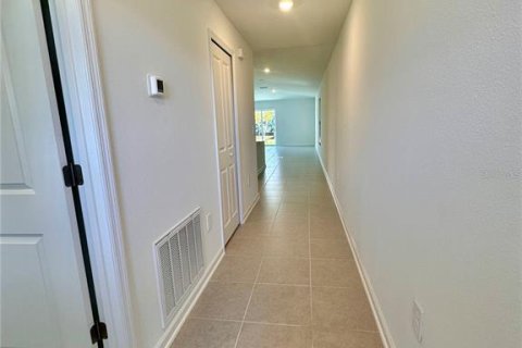 House in Winter Haven, Florida 3 bedrooms, 132.76 sq.m. № 1916508 - photo 3