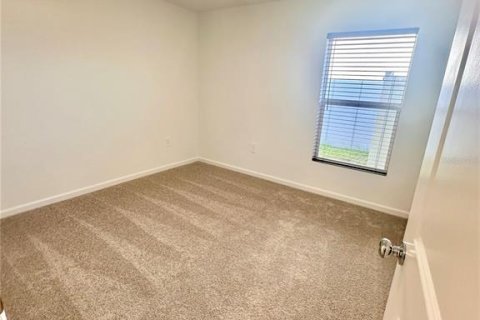 House in Winter Haven, Florida 3 bedrooms, 132.76 sq.m. № 1916508 - photo 10