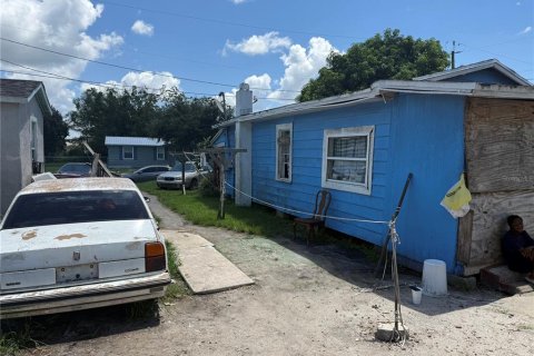 Propiedad comercial en venta en Kissimmee, Florida, 327.29 m2 № 1900785 - foto 3