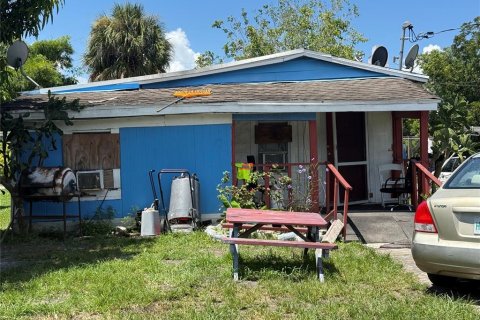Propiedad comercial en venta en Kissimmee, Florida, 327.29 m2 № 1900785 - foto 2