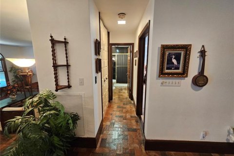 Villa ou maison à vendre à Winter Haven, Floride: 4 chambres, 330.27 m2 № 1819046 - photo 5