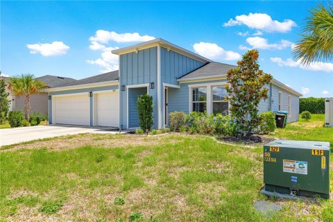 House in Ocala, Florida 4 bedrooms, 211.72 sq.m. № 1797455 - photo 4