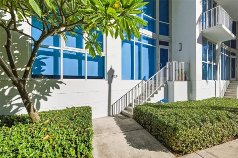 Condominio en venta en Miami, Florida, 2 dormitorios, 152.08 m2 № 1964043 - foto 2