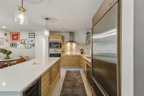Condominio en venta en Miami, Florida, 2 dormitorios, 152.08 m2 № 1964043 - foto 12