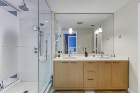 Condominio en venta en Miami, Florida, 2 dormitorios, 152.08 m2 № 1964043 - foto 24