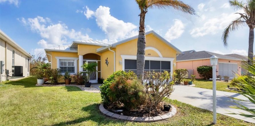 Casa en Port Charlotte, Florida 3 dormitorios, 127.09 m2 № 1437196
