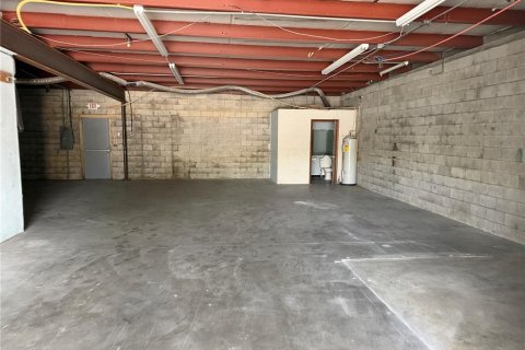 Propiedad comercial en alquiler en Ocala, Florida, 1020.53 m2 № 2204367 - foto 4