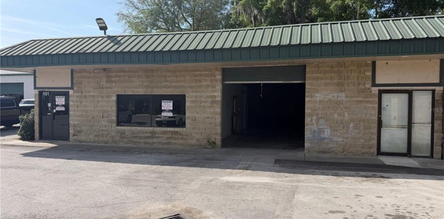 Propiedad comercial en Ocala, Florida 1020.53 m2 № 2204367